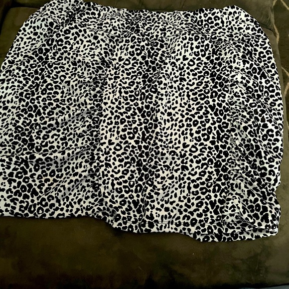 Torrid vintage animal print mini skirt sz2 - Picture 1 of 3
